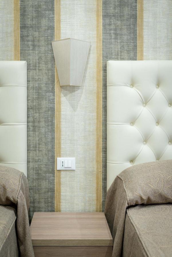 Cheri Luxury Suite Roma Exterior foto